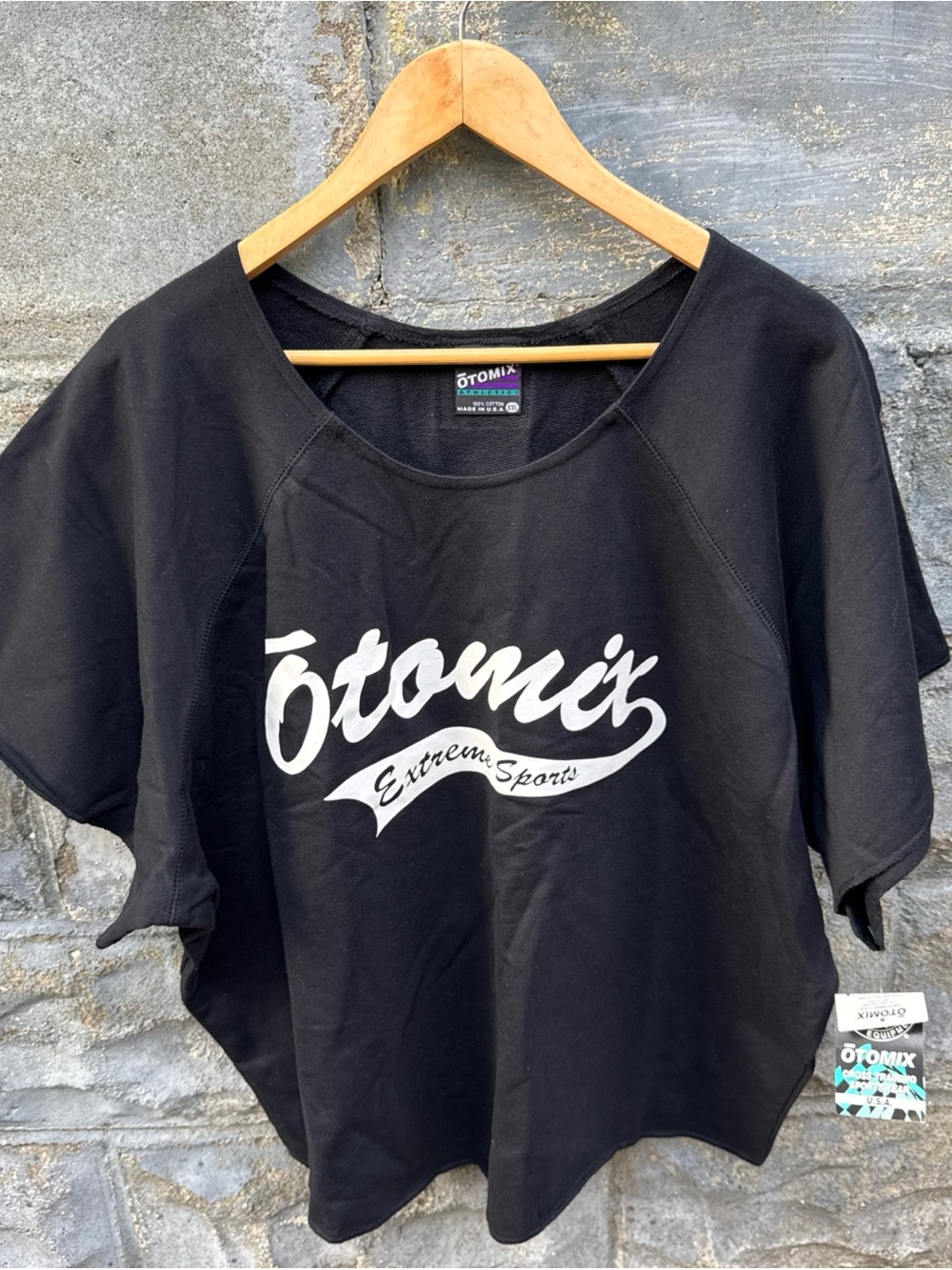 Vintage Otomix Universal Muscle Raglan Gym T-Shirt USA XXL 90s Cropped Fit